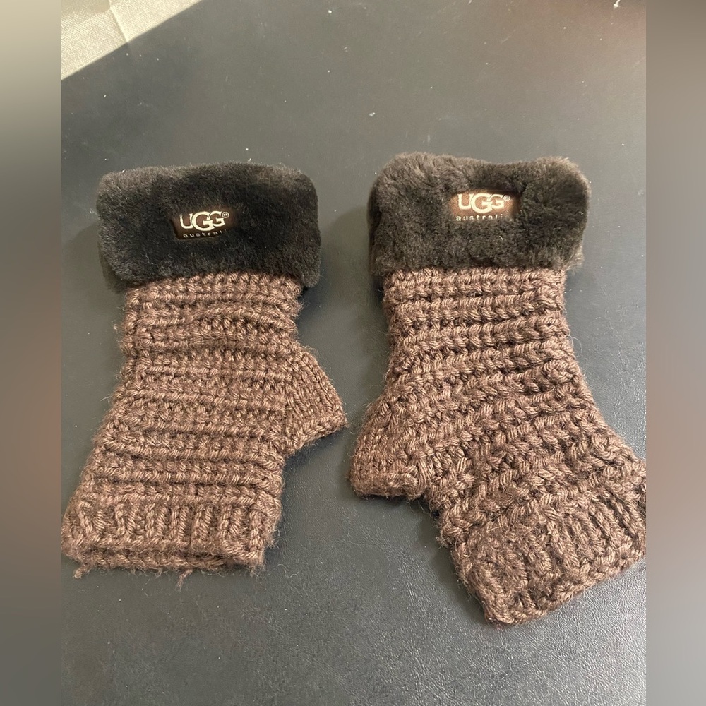 UGG Brown Knit Fingerless Gloves with Shearling Cuff